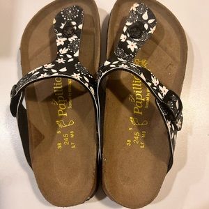 Black and white floral Birkenstocks. Size 38. NWOT